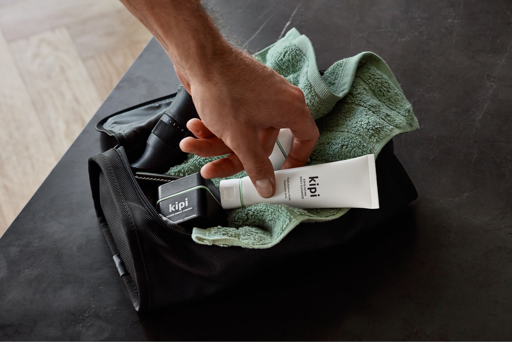 How to Get Healthier Skin with a Daily Exfoliating Cleanser for Men